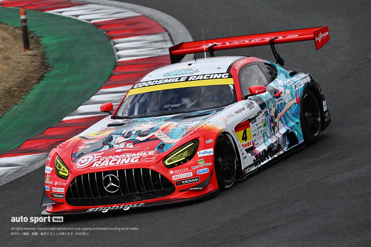 富士スピードウェイでGT300合同テスト開催。21台が精力的にテストをこなすなかTEAM ENEOS ROOKIEがいきなりのトップタイム