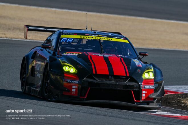 富士スピードウェイでGT300合同テスト開催。21台が精力的にテストをこなすなかTEAM ENEOS ROOKIEがいきなりのトップタイム