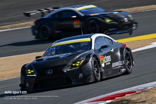 富士スピードウェイでGT300合同テスト開催。21台が精力的にテストをこなすなかTEAM ENEOS ROOKIEがいきなりのトップタイム