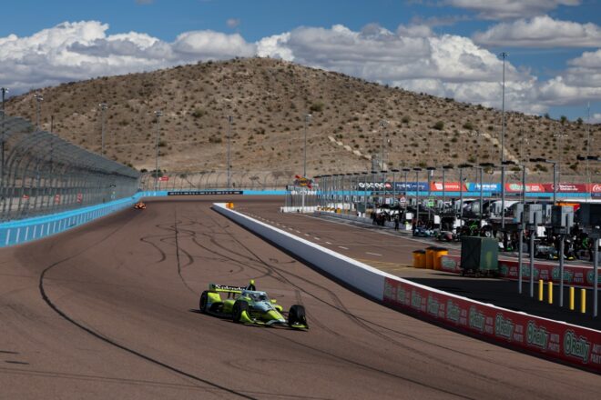 インディカーの開幕前オープンテストがフェニックスで実施。25人がショートオーバルで計4853周をラップ