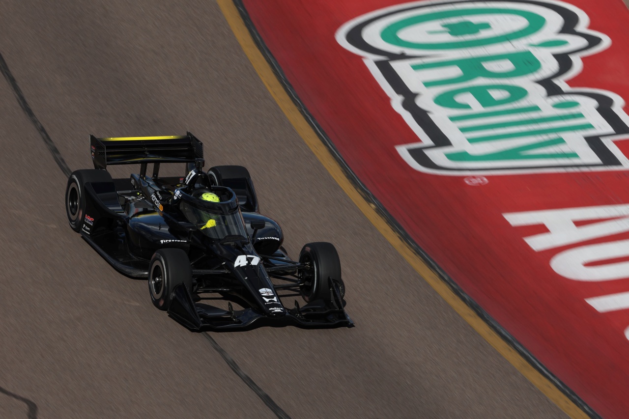 インディカーの開幕前オープンテストがフェニックスで実施。25人がショートオーバルで計4853周をラップ