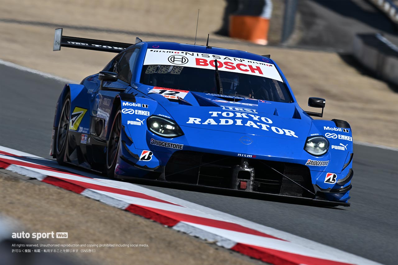 富士スピードウェイで11台が参加しGT500メーカーテストがスタート。TGR TEAM ENEOS ROOKIEの14号車が最速