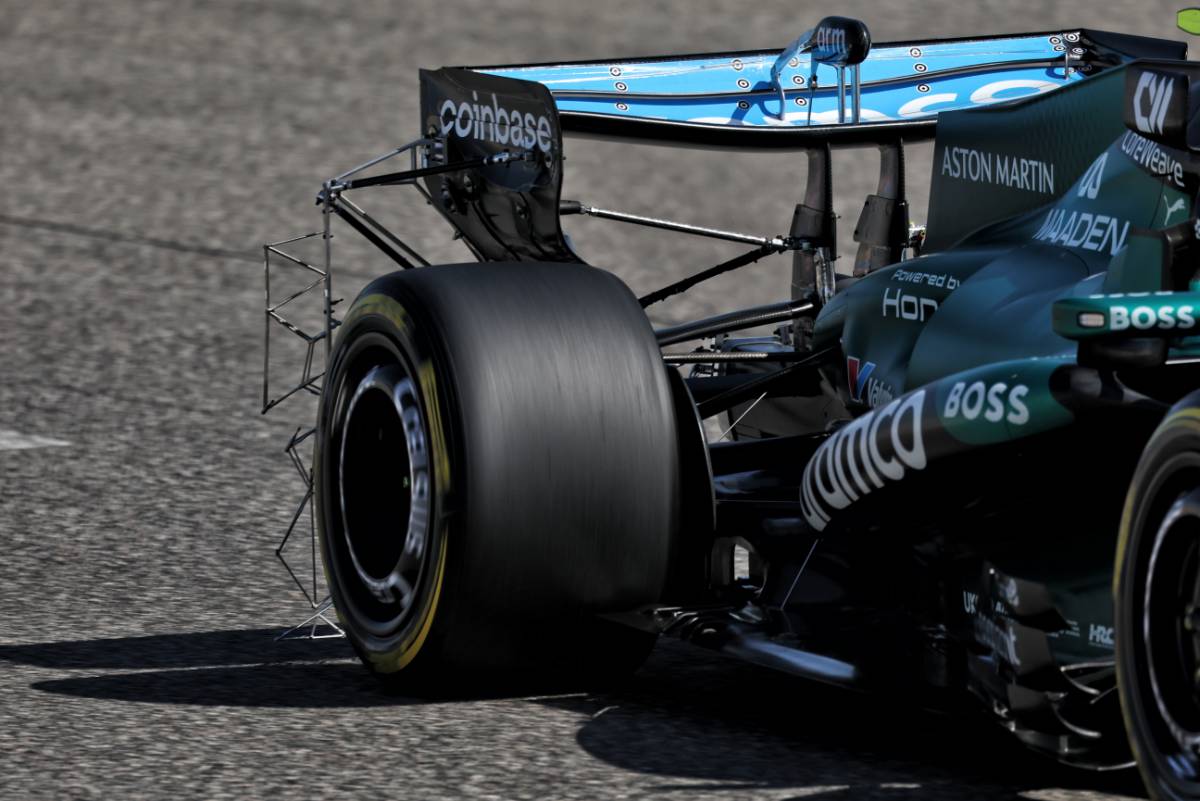 アストンマーティンAMR26