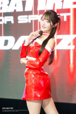 佐々木美乃里 SHIBA TIRE 2026年/オートサロンの写真①