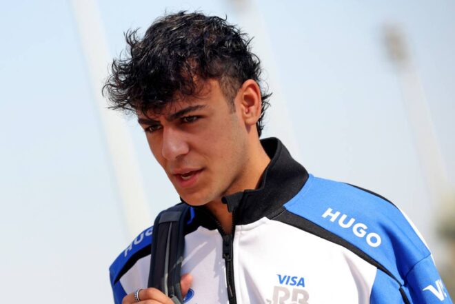 アービッド・リンドブラッド（レーシングブルズ）