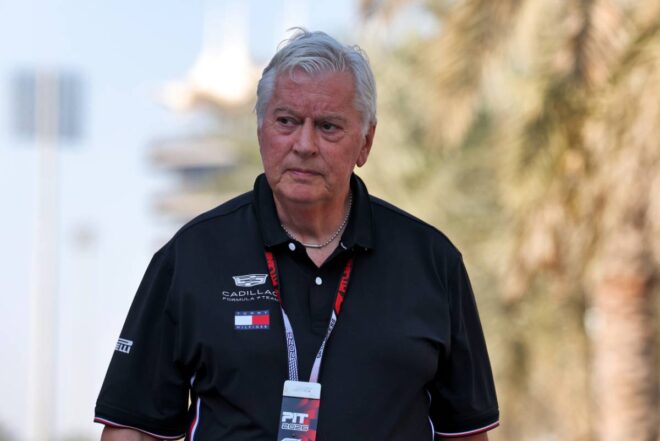 パット・シモンズ（キャデラック エグゼクティブエンジニアリングコンサルタント）