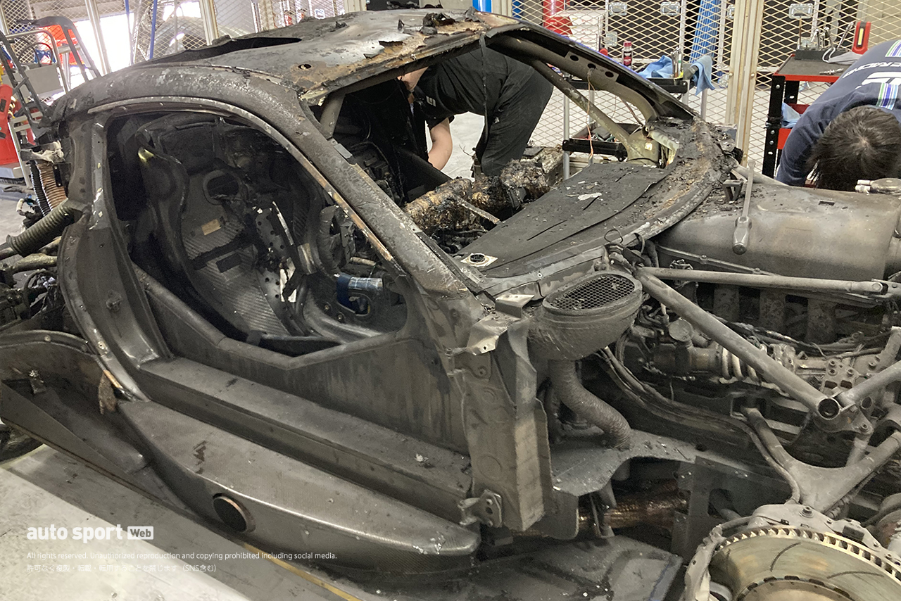 2025年5月13日のGTEテストで火災に見舞われたシェイドレーシング GR86 GT