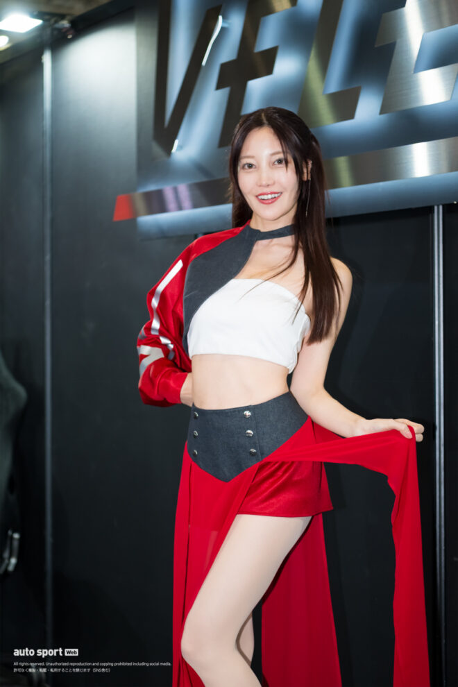 赤城ありさ VELENO＆Garage力 2026年/オートサロンの写真①
