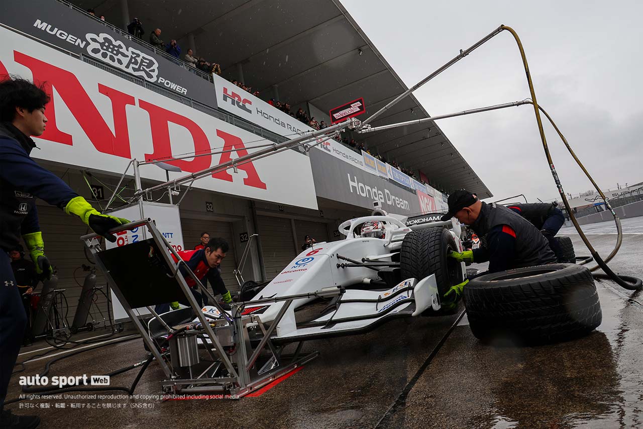 太田格之進（DOCOMO TEAM DANDELION RACING）