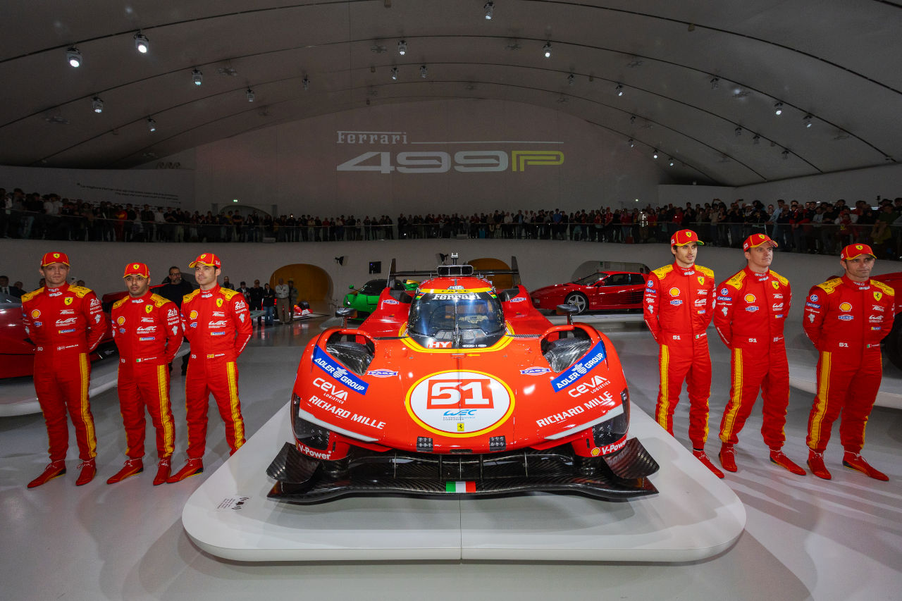 タイトル防衛を狙う王者フェラーリが2026年仕様の『499P』を披露。カラーリングと空力をマイナーチェンジ／WEC