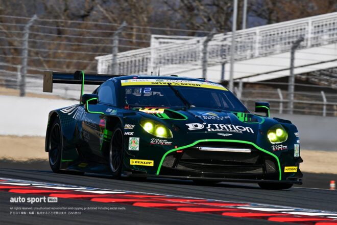 今年は少し早めにスーパーGTフルカラーリング車両が登場。その裏にはファンのための新たなプロモーション規則あり