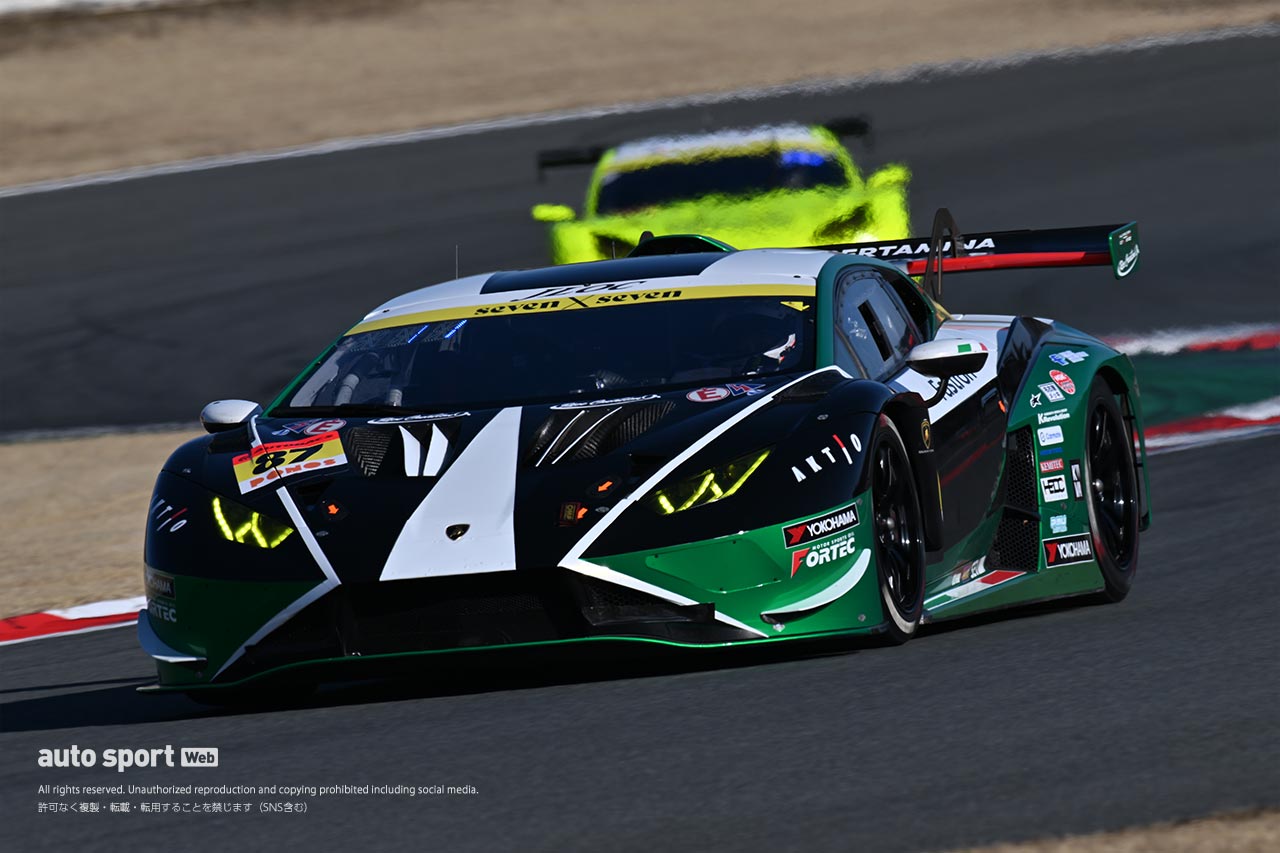 今年は少し早めにスーパーGTフルカラーリング車両が登場。その裏にはファンのための新たなプロモーション規則あり