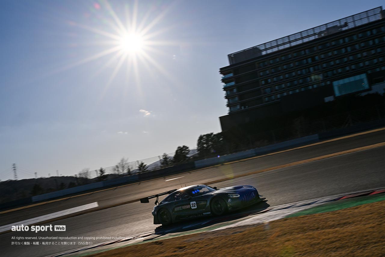 期待度抜群！ でも「揉まれるつもりで来ております」と石浦宏明は冷静。TEAM ENEOS ROOKIEのGT300初年度は『みんなで楽しく』