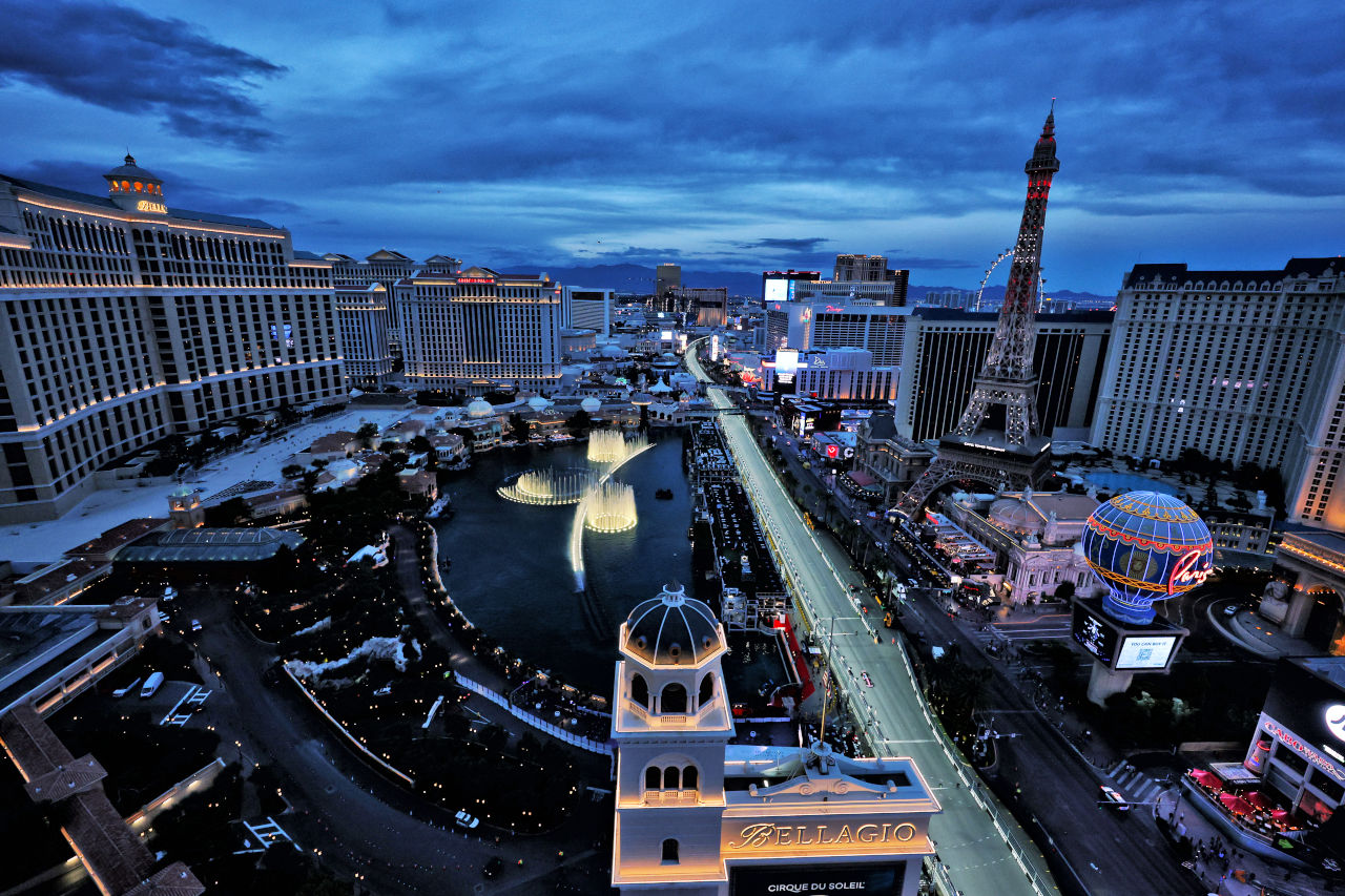 記録的な成長続くF1。リバティ・メディアが6083億円の収益を報告。純利益は2024年比24％増