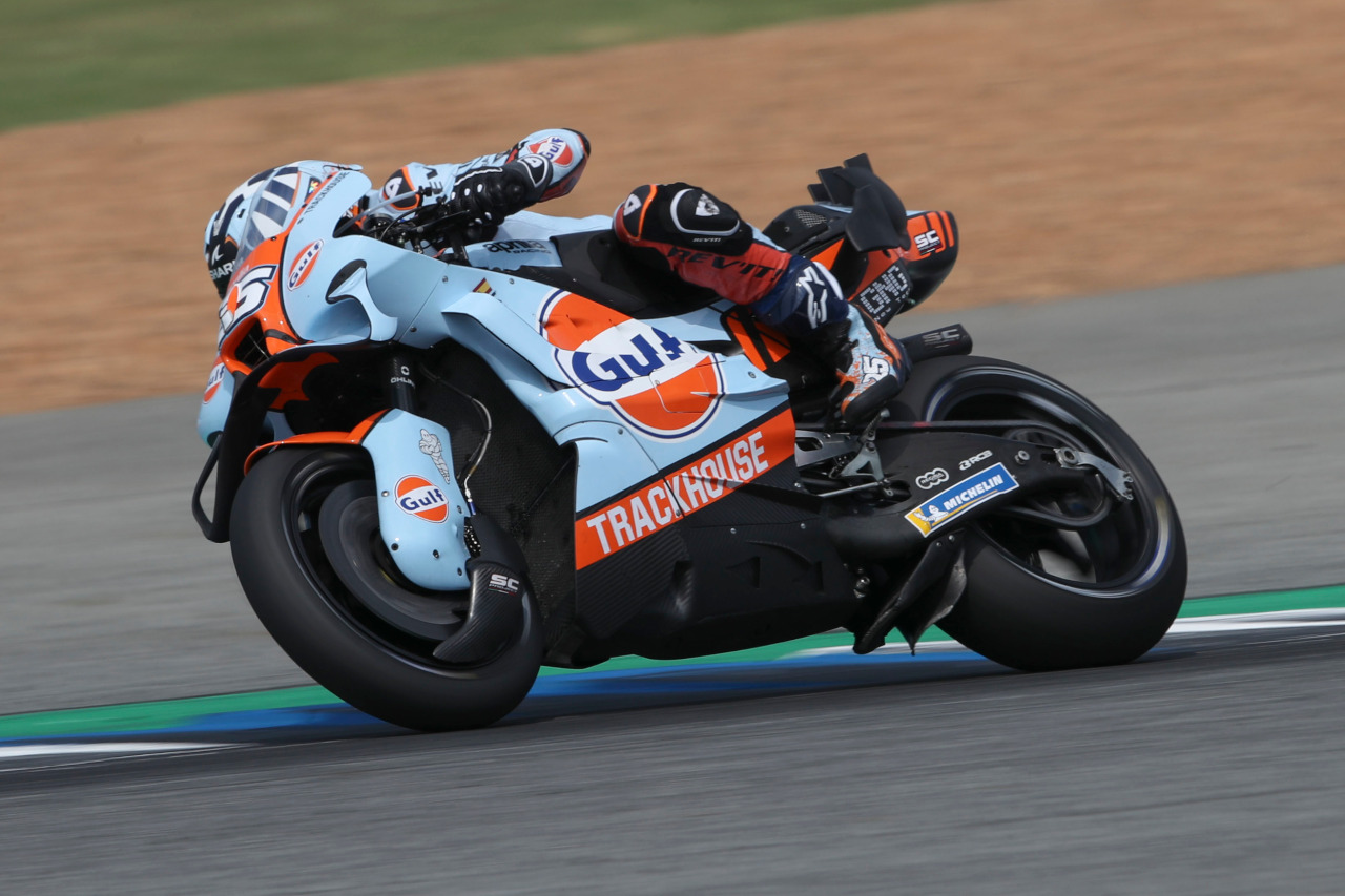 初日最速のベゼッチがポール獲得。前年王者のM.マルケスは2番手に続く／第1戦タイGP