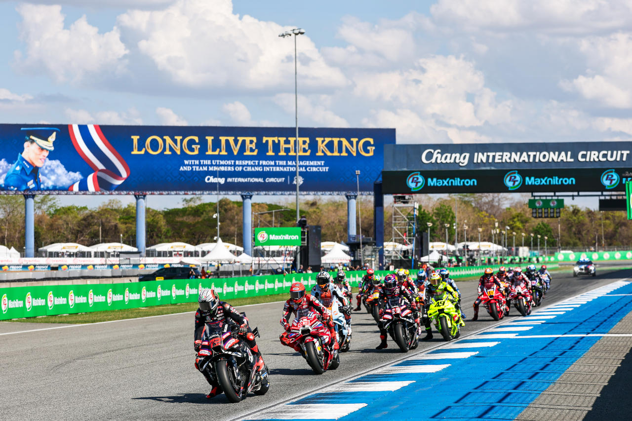 ベゼッチが開幕戦を制して3連勝。88戦ぶりにドゥカティ不在の表彰台に／第1戦タイGP