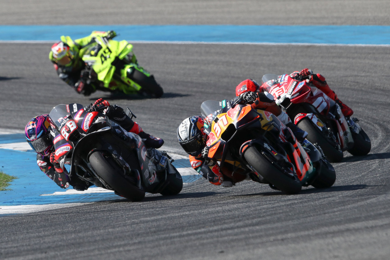ベゼッチが開幕戦を制して3連勝。88戦ぶりにドゥカティ不在の表彰台に／第1戦タイGP