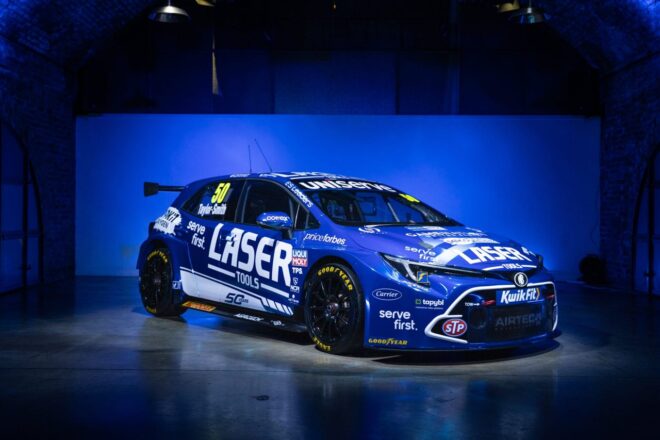 トヨタへスイッチするレーザーツールズ＆MBが『カローラGR sport』を公開。フォードはセダン版に／BTCC