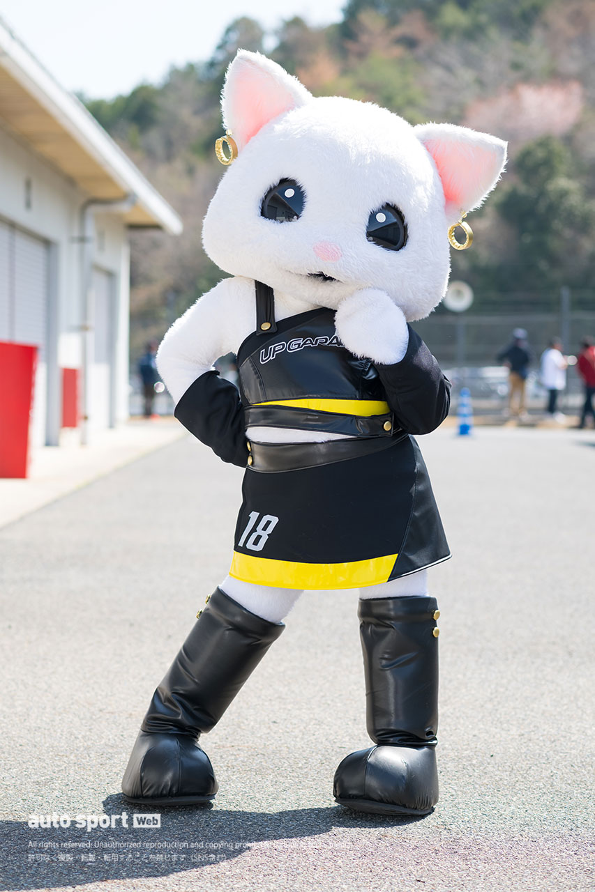 【RQ決定情報2026】TEAM UPGARAGEを応援する『HONEYS』のメンバーが発表。継続のアップちゃんも意気込み