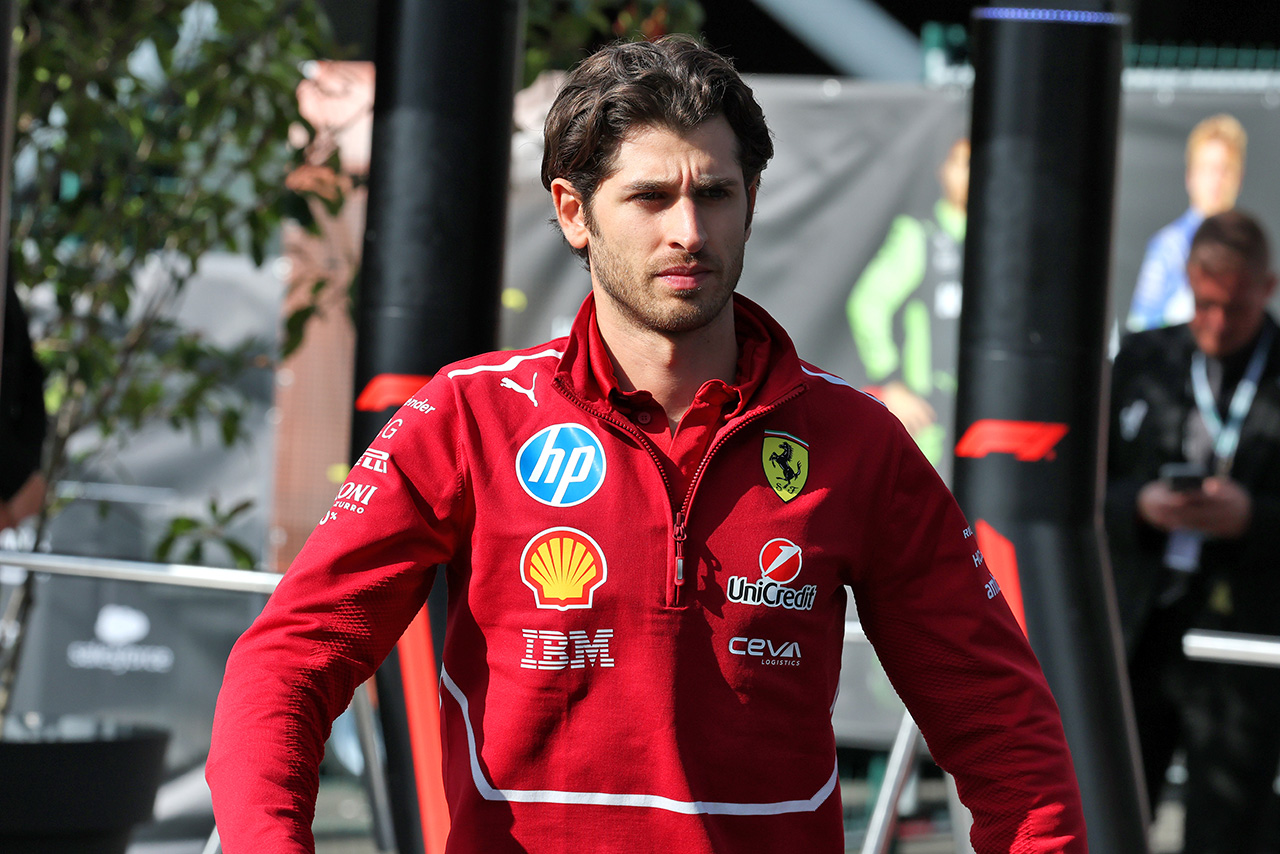 アントニオ・ジョビナッツィ（フェラーリ リザーブドライバー）