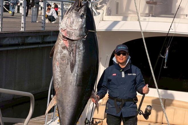 木村武史、伊豆大島沖で200kg超のクロマグロを一本釣り。世界で戦うジェントルマンドライバーの超豪快釣りエピソード