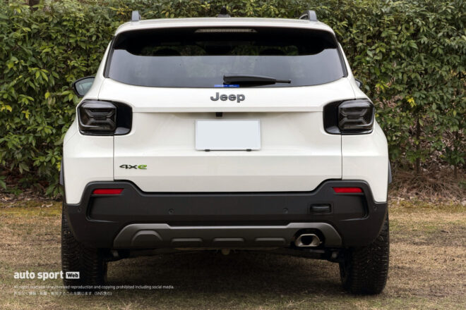 ジープがコンパクトSUV『アベンジャー』にハイブリッド版“4xe Hybrid”を追加。オフロード性能をひと足早く体験してきた