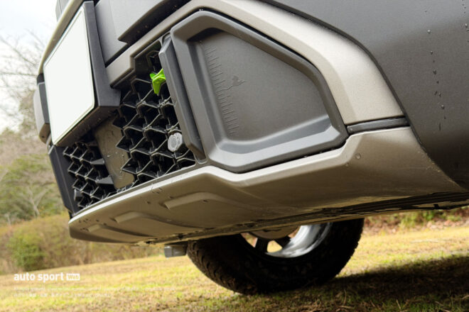 ジープがコンパクトSUV『アベンジャー』にハイブリッド版“4xe Hybrid”を追加。オフロード性能をひと足早く体験してきた