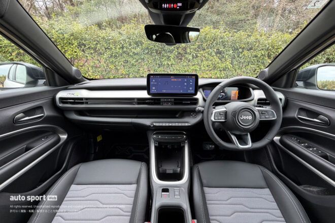 ジープがコンパクトSUV『アベンジャー』にハイブリッド版“4xe Hybrid”を追加。オフロード性能をひと足早く体験してきた