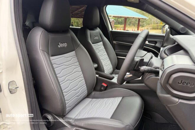 ジープがコンパクトSUV『アベンジャー』にハイブリッド版“4xe Hybrid”を追加。オフロード性能をひと足早く体験してきた