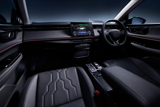 ホンダ、新型インサイトを先行公開。航続500km超の“個性派EV”クロスオーバーSUVとして2026年春デビューへ