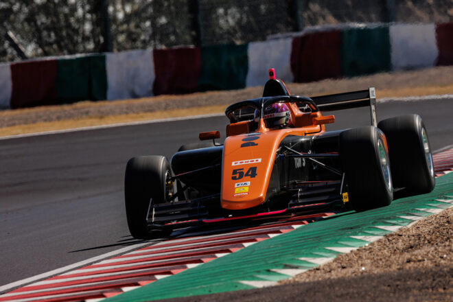 大宮賢人（PONOS RACING F111/3）