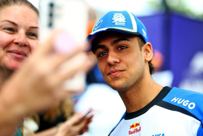 アービッド・リンドブラッド（レーシングブルズ）