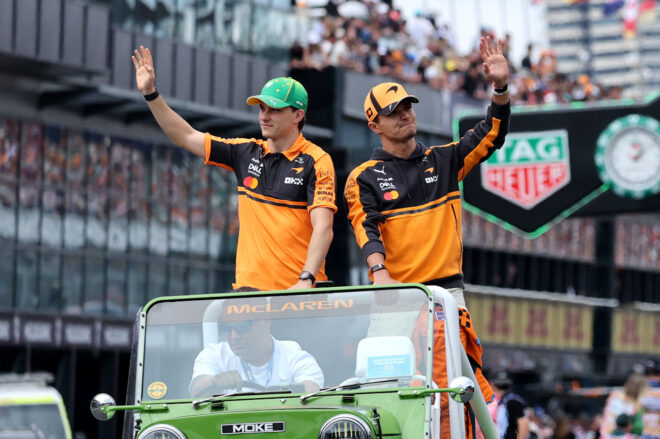 オスカー・ピアストリとランド・ノリス（マクラーレン）