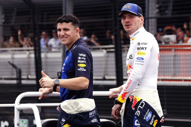 マックス・フェルスタッペンとアイザック・ハジャー（レッドブル）