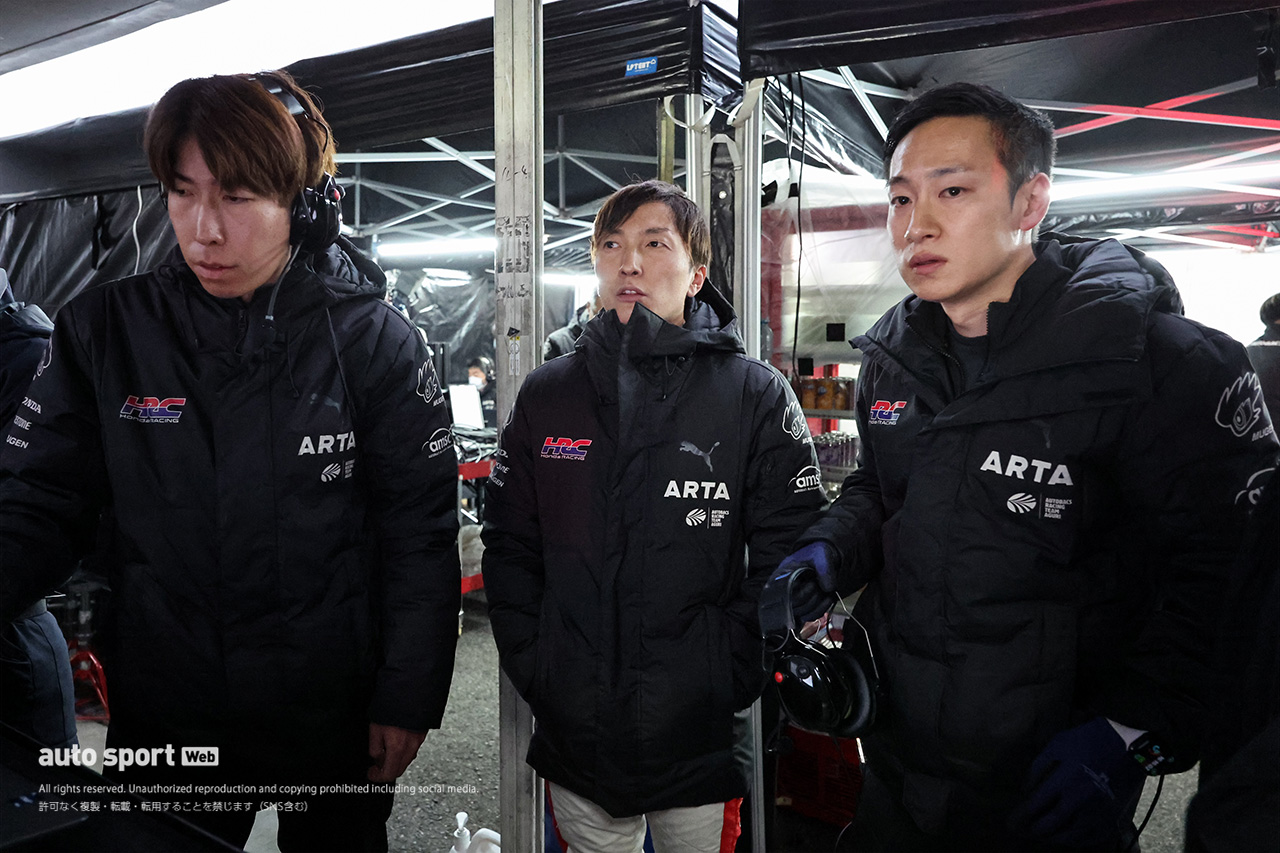 野尻智紀と小池智彦エンジニア（ARTA MUGEN）