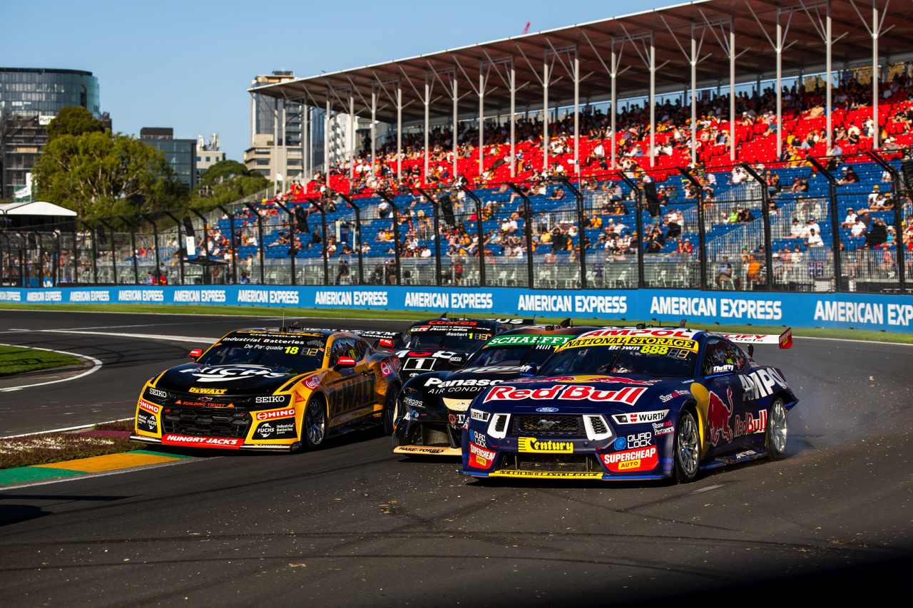 古豪DJRのエースが圧巻の4戦3勝。T8も勝利でマスタングが完全制覇。GRスープラは3位初表彰台／RSC第2戦