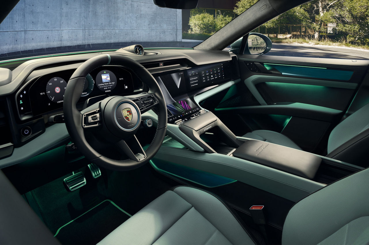 ポルシェ『カイエンSエレクトリック』の予約受注を開始。高性能とラグジュアリーを両立した電動SUV