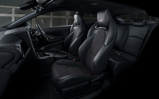 『GRヤリス』がさらに進化。26式は新開発のステアリングと高性能タイヤを装着し4月発売