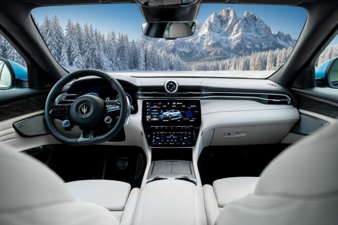 マセラティ、主力SUV『グレカーレ』にビスポーク仕様の限定車“クリスタッロ／ルミナブルー”を導入