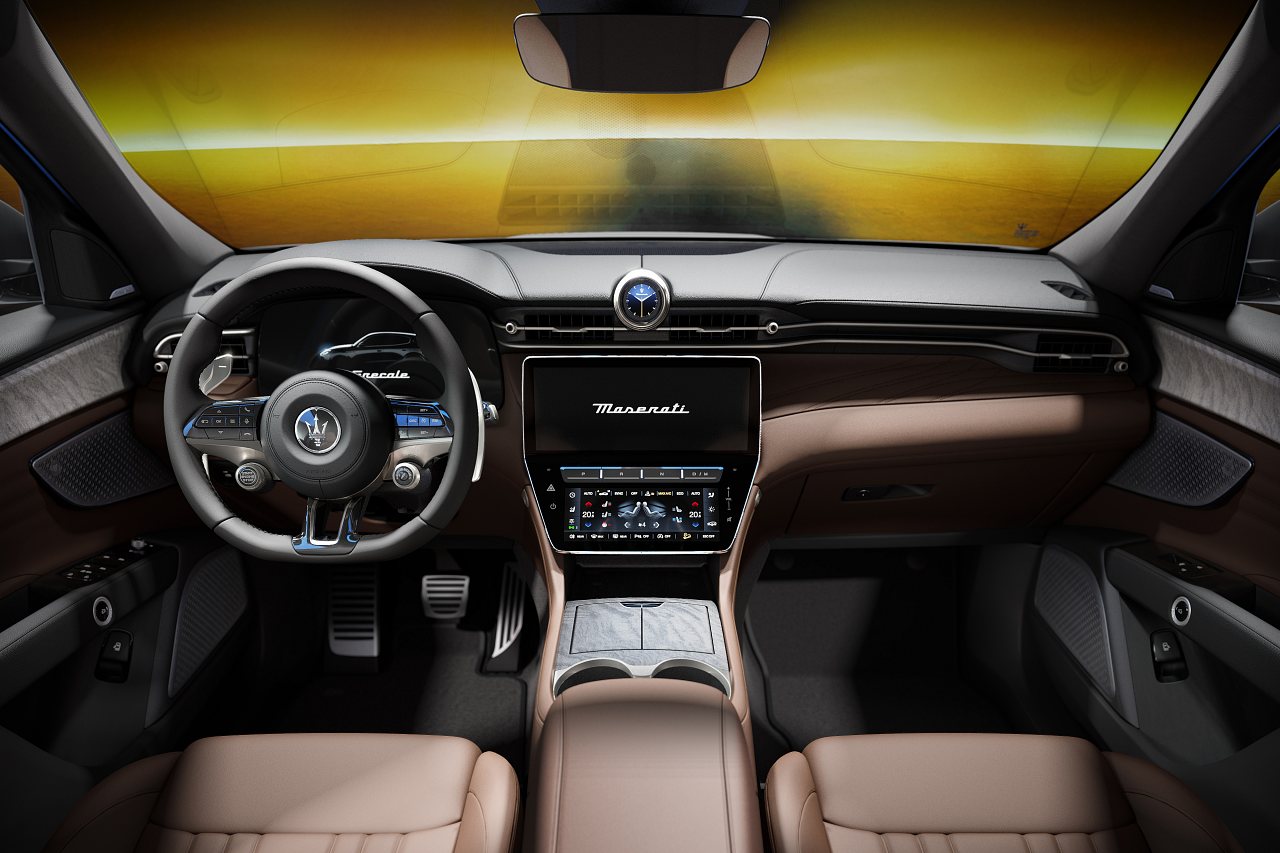 マセラティ、主力SUV『グレカーレ』にビスポーク仕様の限定車“クリスタッロ／ルミナブルー”を導入