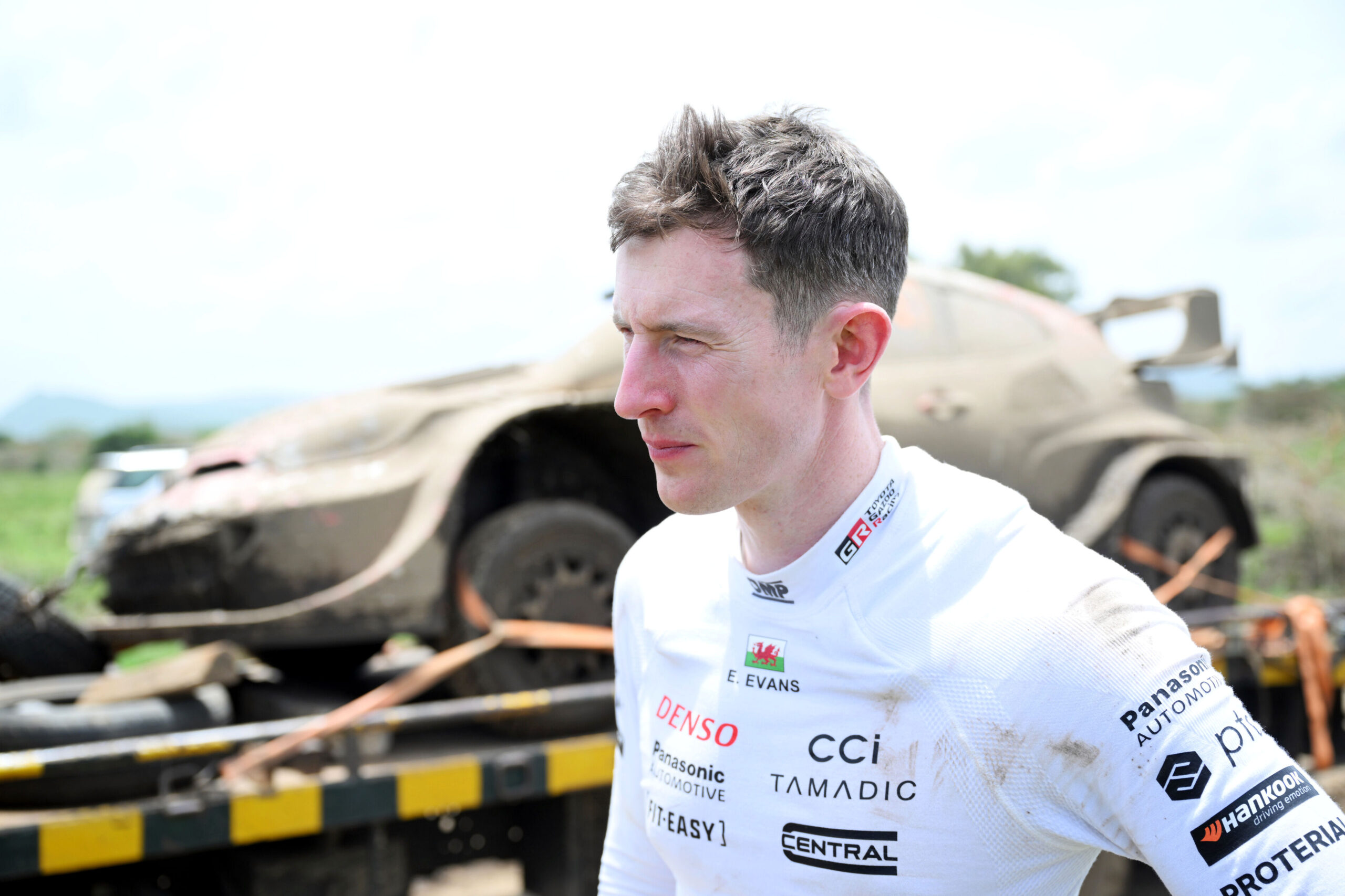 独走から一転リタイアのソルベルグ「本当に辛いが、明日は全力で巻き返す」／WRCケニア・デイ3コメント集