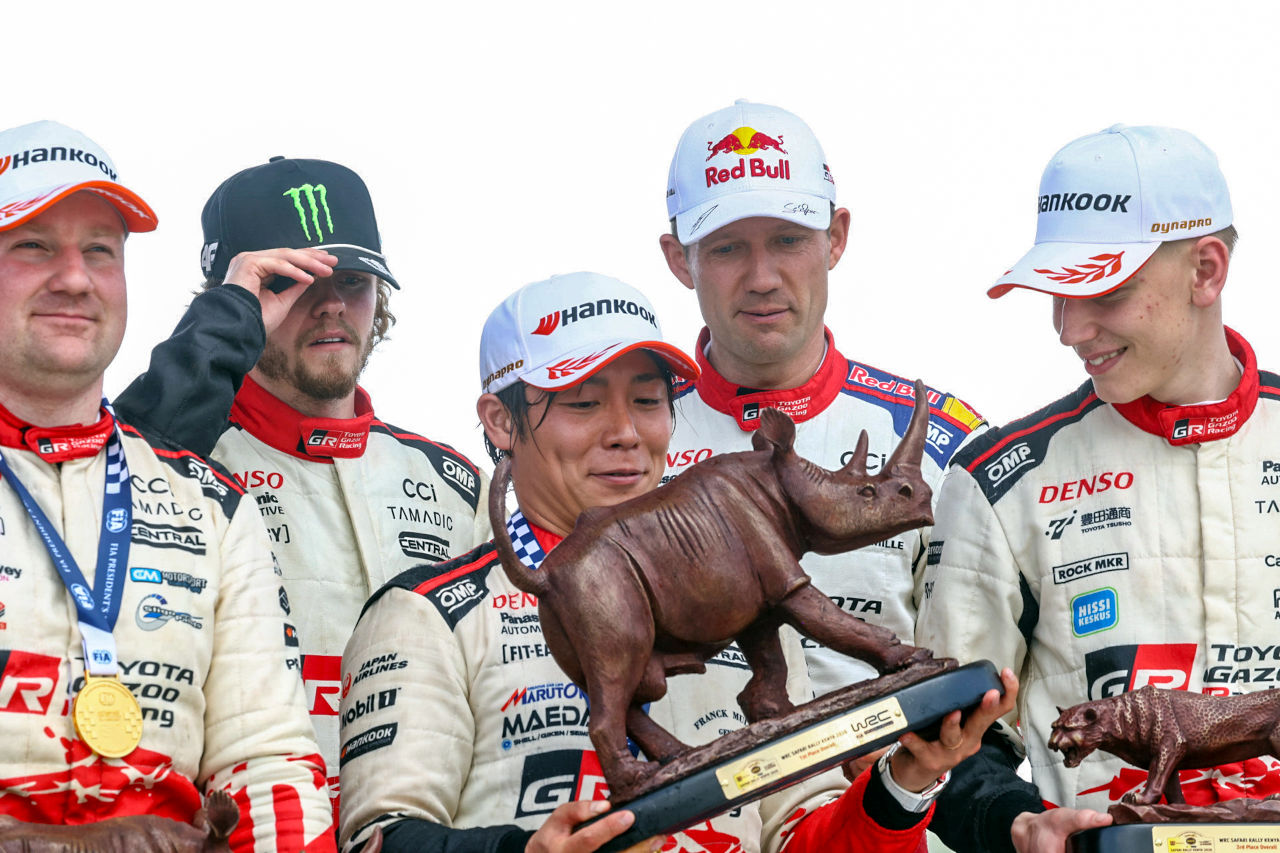僚友たちが初優勝を祝福。勝田貴元「決して諦めなかったから、ここまで来られた」／WRCケニア デイ4コメント集