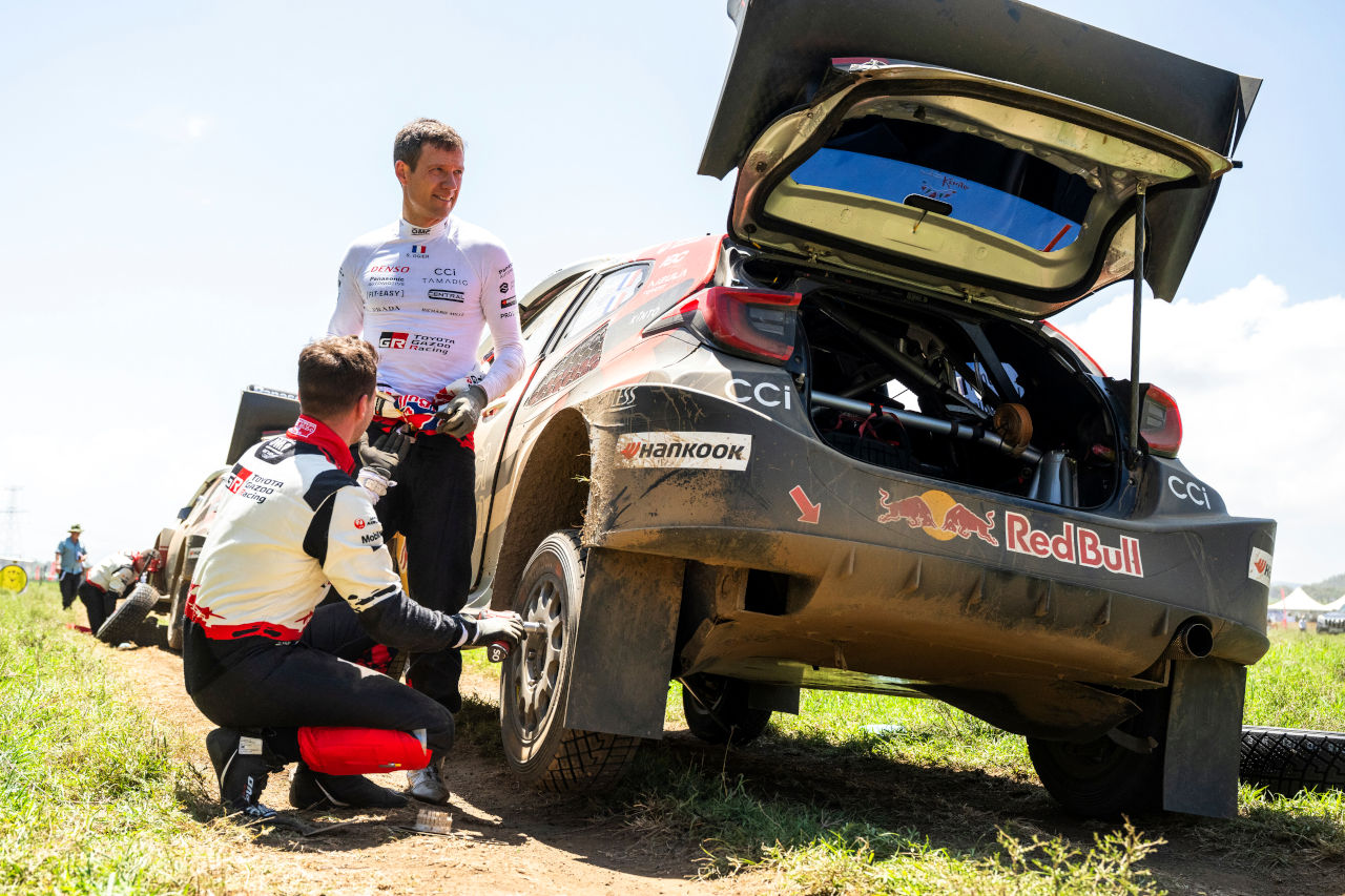 僚友たちが初優勝を祝福。勝田貴元「決して諦めなかったから、ここまで来られた」／WRCケニア デイ4コメント集