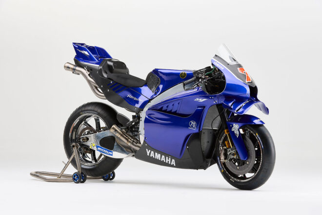 ヤマハ転換の1年。直4の進化とV4エンジンの並行開発と決断の裏側「これまでとは別のマシンです」／MotoGP