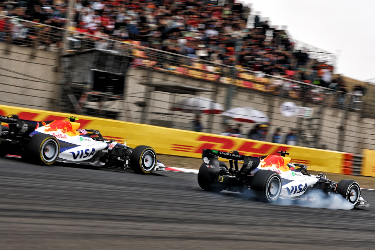 アービッド・リンドブラッドとリアム・ローソン（レーシングブルズ）