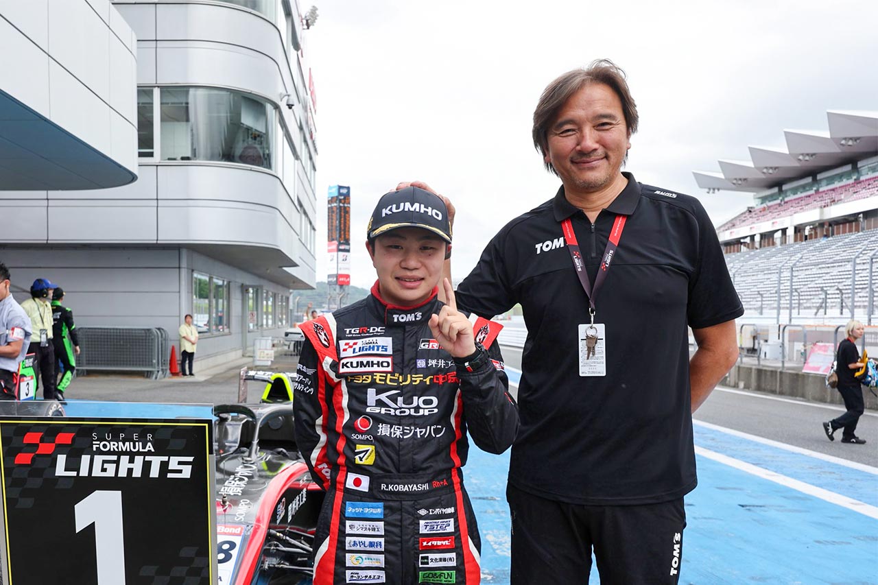 勝田貴元のWRC初優勝に、かつての恩師、僚友、親友も満面の笑み「素晴らしい！」「良かった！」「言葉がない！」