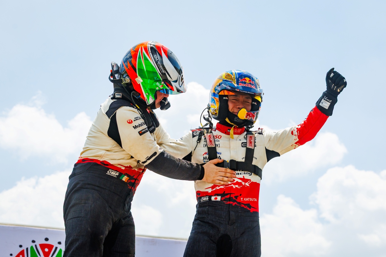 「一度勝つと本当に変わる」勝田が掴んだ新感覚。『君が代』を聴きながら実感した本当の勝利【WRC総合優勝会見】