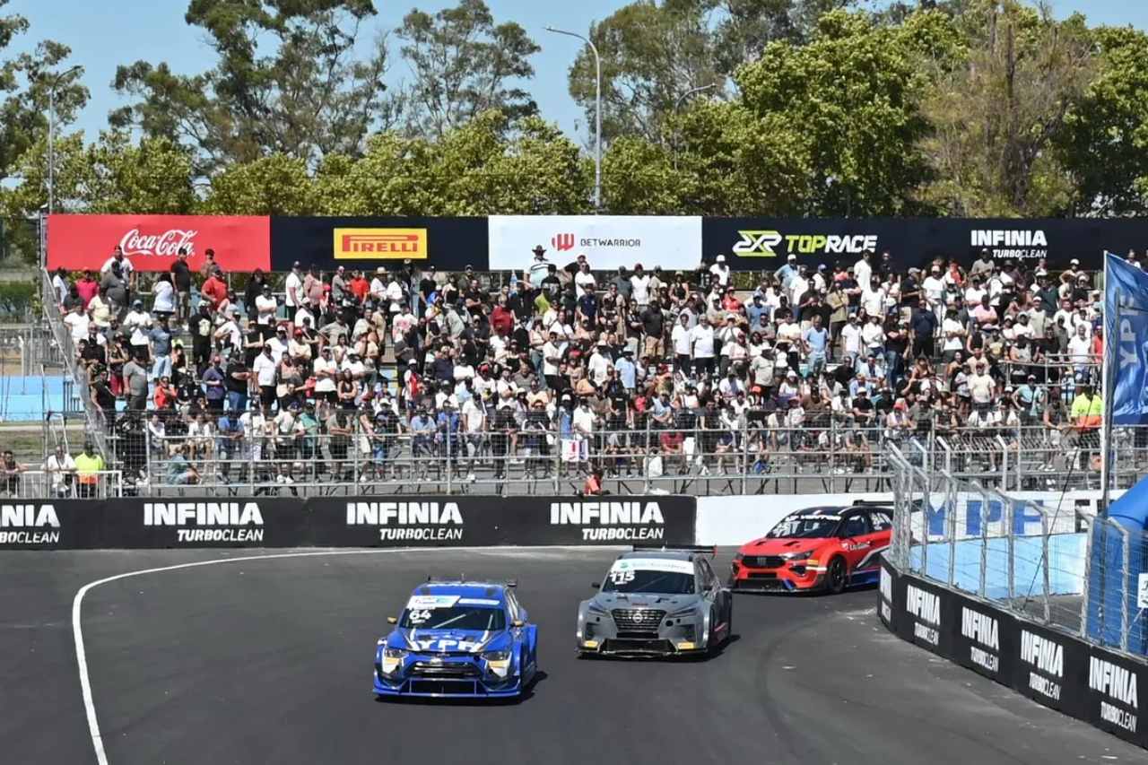 【WEEKLY ROUND UP】地球の裏側から『ニッサン・キックス』も立派なFFツーリングカーになってます