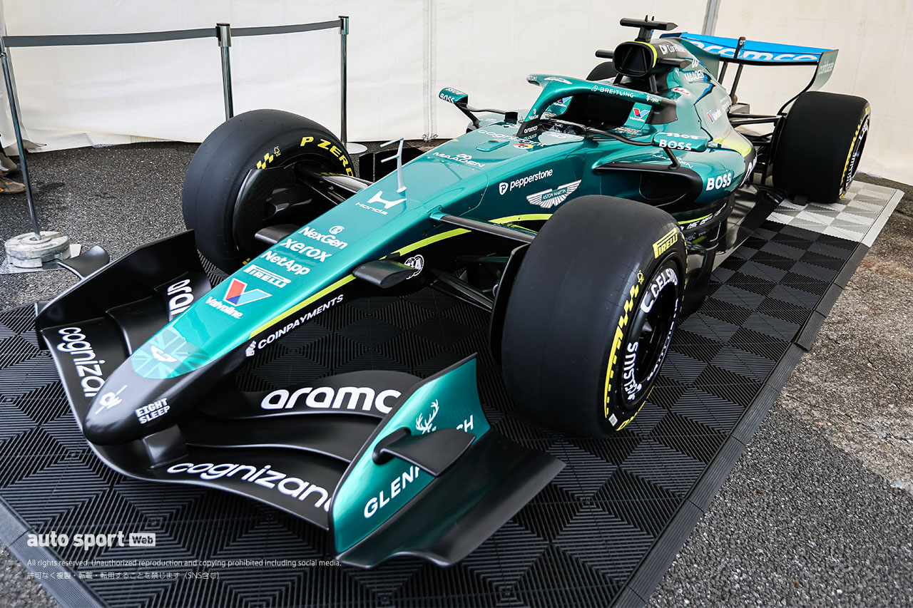 最新F1マシンがモータースポーツジャパン2026に登場。アストンマーティン・ホンダ『AMR26』が横浜・山下ふ頭に展示中