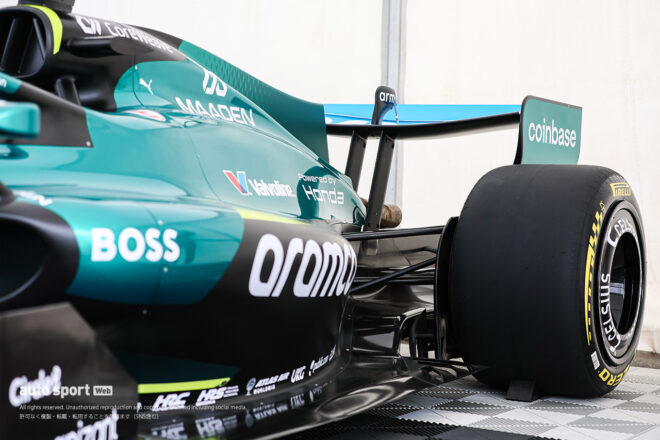 最新F1マシンがモータースポーツジャパン2026に登場。アストンマーティン・ホンダ『AMR26』が横浜・山下ふ頭に展示中